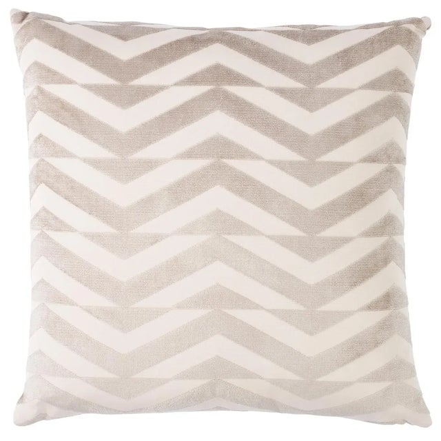 Contemporary Schumacher x Miles Redd Broken Chevron Cut Velvet 20" Pillow in Taupe on Ivory For Sale - Image 3 of 3
