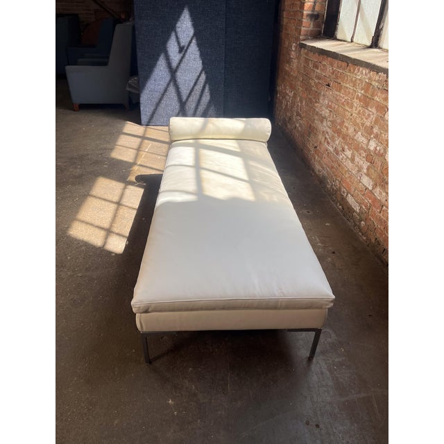 B&b Italia White Leather Daybed by Antonio Citterio For Sale In Chicago - Image 6 of 9