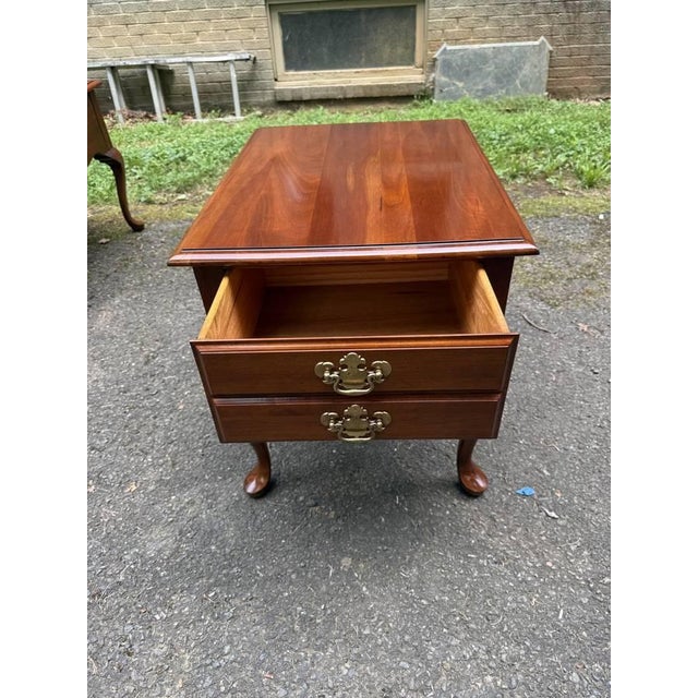 Queen Anne Late 20th Century Pair of Queen Anne Style 1 Drawer Side Tables/ Nightstands For Sale - Image 3 of 14