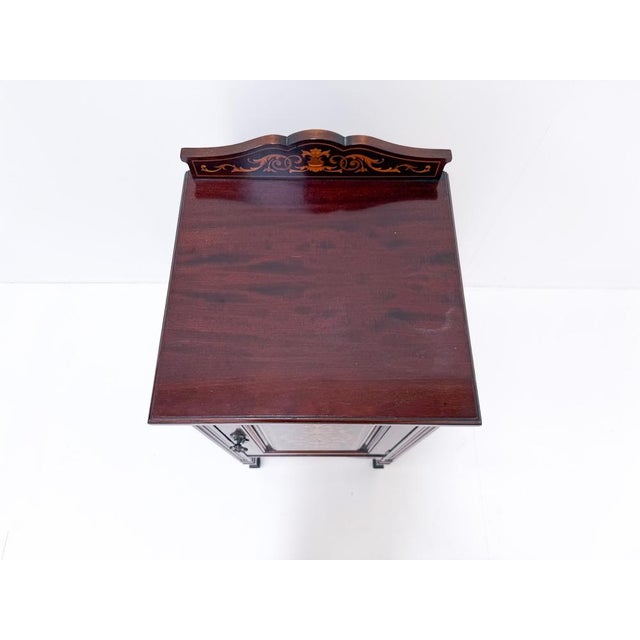 Vintage Nightstand in Mahogany For Sale - Image 5 of 10