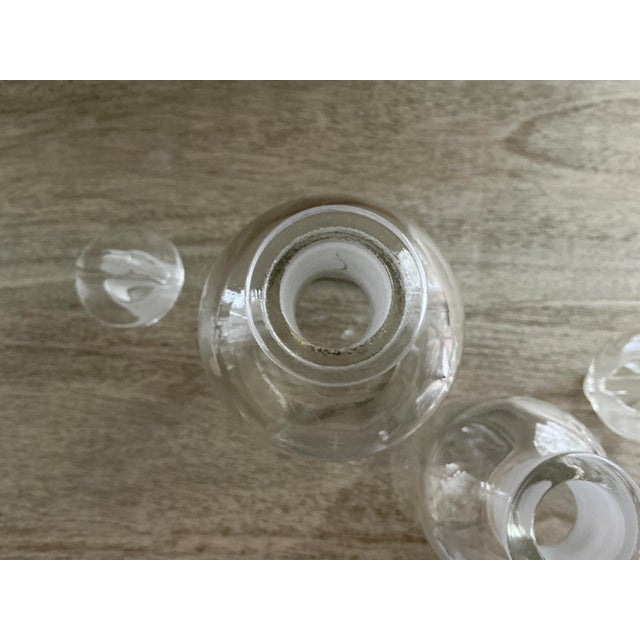 Vintage Pyrex Borosilicate Glass Apothecary Bottles With Stoppers - Pair For Sale In Cleveland - Image 6 of 14