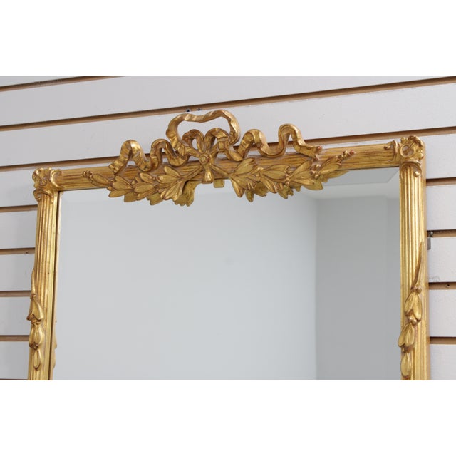Traditional Carvers Guild Gold Gilt Carved Bow Top Wall Mirror For Sale - Image 3 of 14