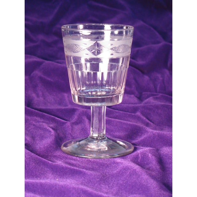 Clear Wine or Rummer Glass Early 19th C. Irish, Engraved Star & Hatch Pattern, Cork Glass Co. For Sale - Image 6 of 9