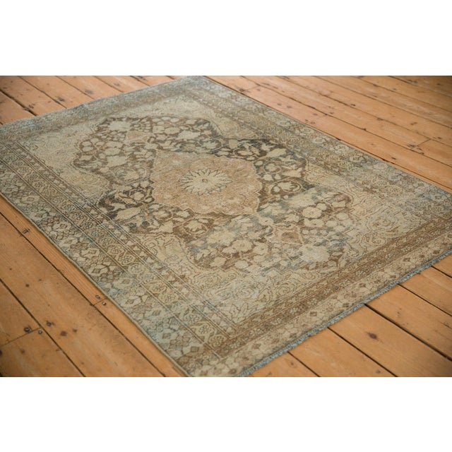 1950s Vintage Persian Mahal Starburst Medallion Wool Rug For Sale - Image 9 of 12