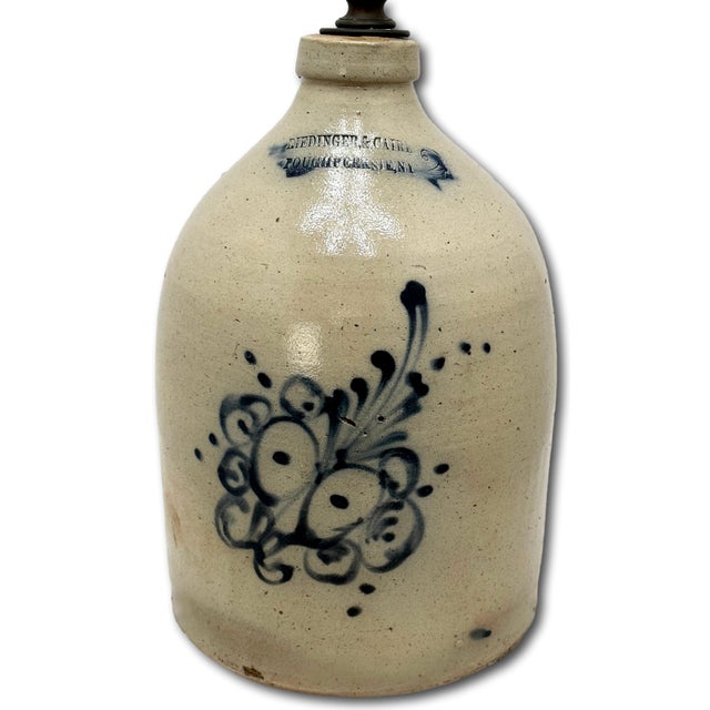 Antique 1870s Reidinger & Caire Poughkeepsie New York Blue Decorated 2 Gallon Stoneware Jug - Table Lamp Base Conversion For Sale - Image 4 of 12