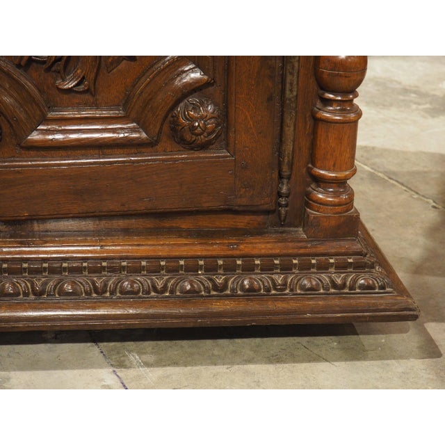 18th Century French Oak Hunt Buffet With Game Bird and Fish Panels For Sale - Image 12 of 18