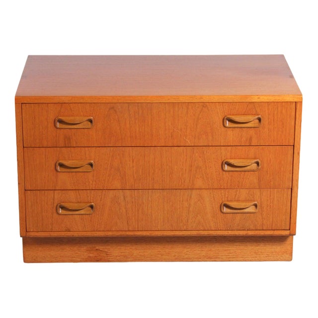 Mid-Century Range Chest of Drawers from G Plan Fresco, 1960s For Sale