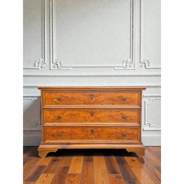 Italian Antique Dresser – 18th Century Italian antique dresser from the second half of the 18th century, featuring a solid...