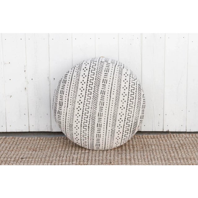 African White & Black Mudcloth Dhurrie Ottoman Stool For Sale - Image 3 of 7