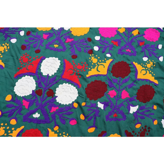Vintage Hand-Embroidered Suzani Wall Hanging, Uzbekistan, 1920s For Sale - Image 13 of 18