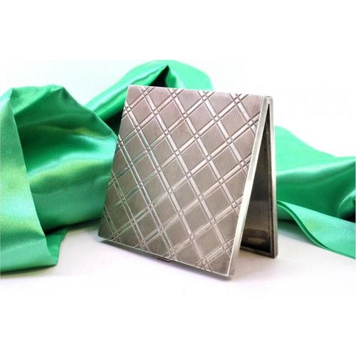 Silver Silver Cigarette Case with Checkered Reliefs, Hinged Lid and Calibrated Rubies For Sale - Image 8 of 8