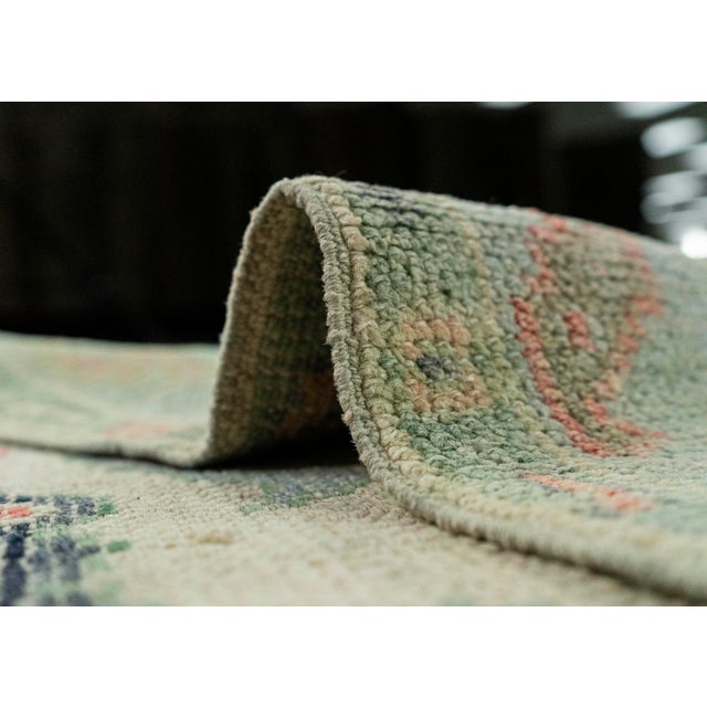 Beige Turkish Oushak Rug 2'9" x 5' #20254 For Sale - Image 8 of 8