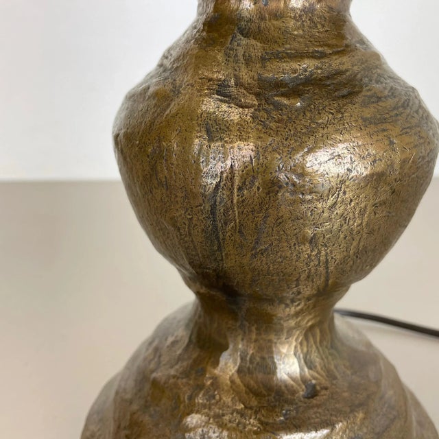 Hollywood Regency Brass Table Light in the style of Kalmar, Austria, 1960s For Sale - Image 13 of 18