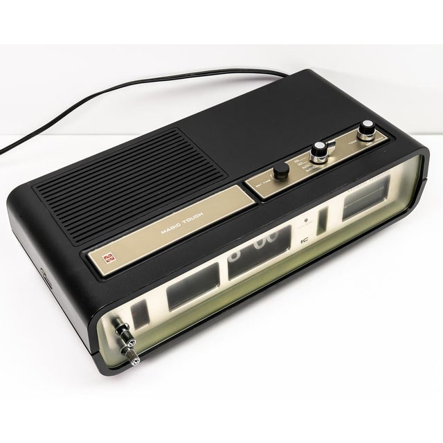 Plastic National Panasonic Rc 707b Alarm Radio Flip Clock, 1972 For Sale - Image 7 of 12