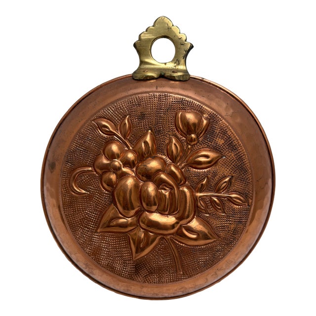 Vintage Hammered Copper Rose Pattern Jello Mold For Sale