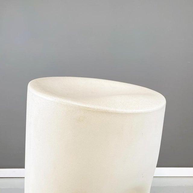 Post Modern Italian White Plastic Stool Tokyo Pop by Yoshioka Driade, 2000s For Sale - Image 6 of 16