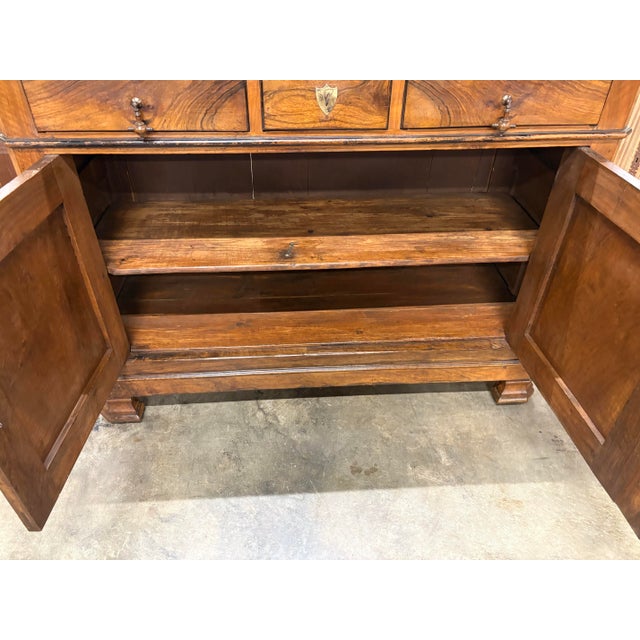 Mid 19th Century French Buffet Louis Phillipe Style Circa 1850 Walnut Wood From South East of France For Sale - Image 5 of 6