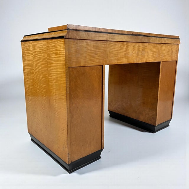 Art Deco Desk in Satin Birchwood attributed to Heals, London, 1920s For Sale - Image 6 of 10