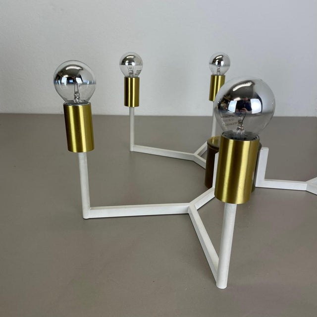 1960s Large Brass Italian Cubic Sputnik Ceiling Light Flush Mount in the manner of Stilnovo, Gio Ponti, Italy, 1960s For Sale - Image 5 of 18