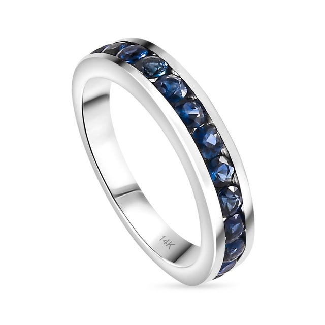 Modern 3.01ctw Sapphire Stackable Band in 14k Gold Ring Size 7 For Sale - Image 3 of 12