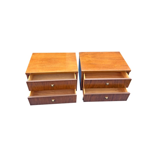 Mid Century Modern Vintage Pair Nightstands or Side End Tables in Albert Parvin Style Design For Sale - Image 4 of 8