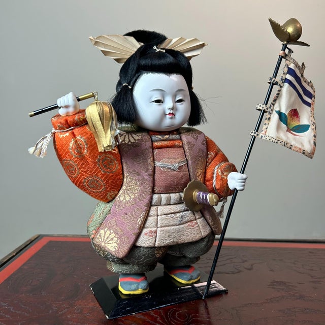 Wood Vintage Japanese Palace Figurines, 1960s, Set of 4 For Sale - Image 7 of 18