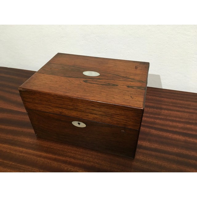Victorian Victorian English Rosewood Gentleman’s Dressing Box With Cut Crystal Bottles & Secret Compartment, Circa 1850 For Sale - Image 3 of 10