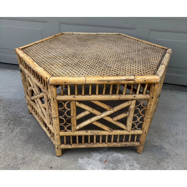 Beautiful, classic Brighton Pavilion (or in the style of) Asian inspired hexagon rattan coffee table with cane top. No...