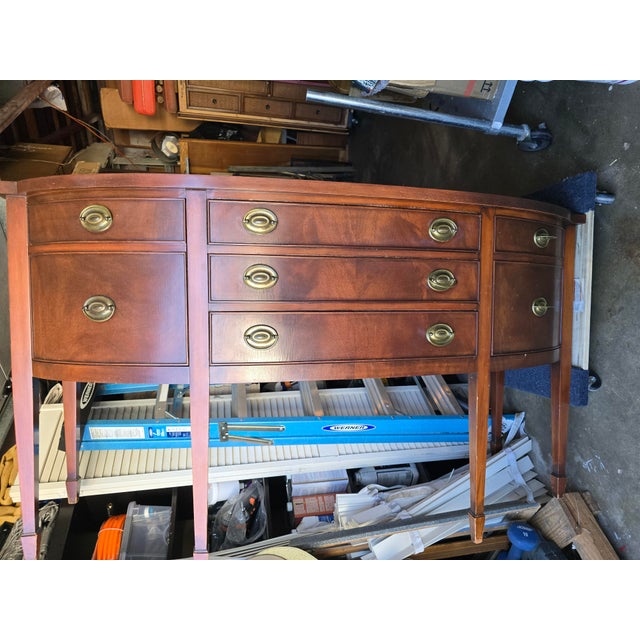 Drexel Buffet for Sale ​For your consideration is this beautifully preserved, vintage Drexel buffet. With its unique bow-...