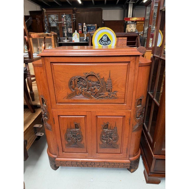 Oriental Hardwood Cocktail Cabinet, 1960s, in Good conditions. Designed 1960 to 1969