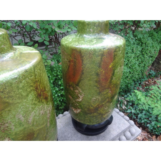 Pair of Hollywood Regency Lamps Attributed to James Mont For Sale In Houston - Image 6 of 13