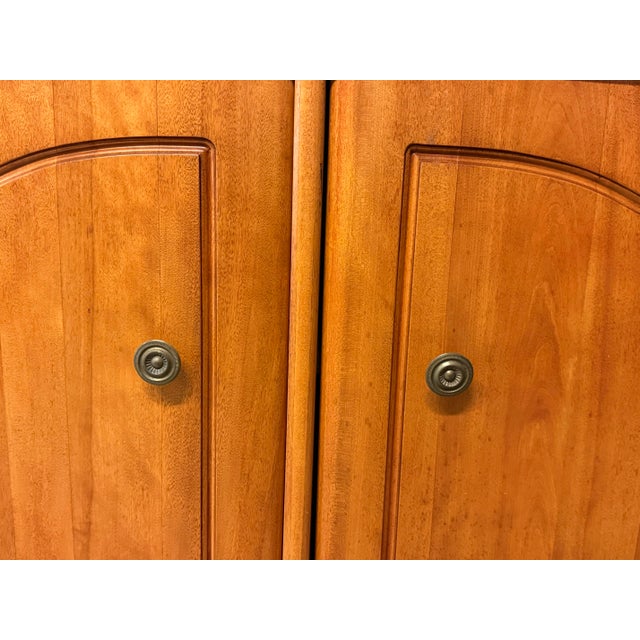 Brown 1950s Heywood Wakefield Vintage Colonial Cabinet For Sale - Image 8 of 12