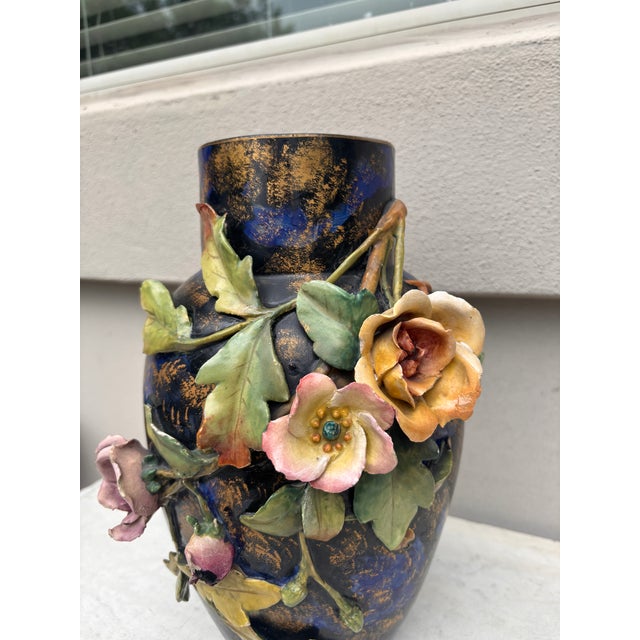 19th Century Majolica Flowers Vase , roses and wild rose possibly Haviland. Height / 12.2 inches . Diameter / 8.5 inches.