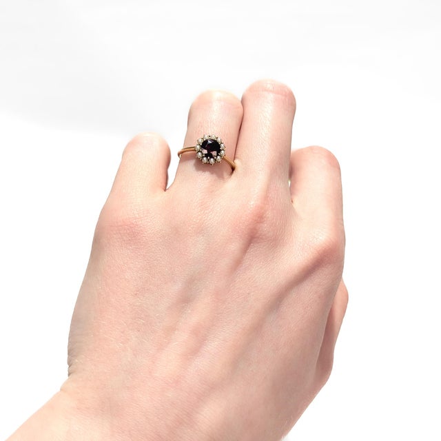Mid 20th Century Signed Mid-Century Jones & Woodland 14k Gold, Garnet, and Seed Pearl Ring For Sale - Image 5 of 13