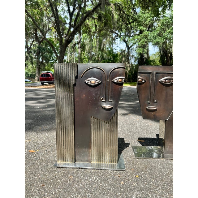 Rare pair of head sculptures, Franz Hagenauer, Werkstatte Hagenauer Wien, ca. 1970s, unmarked Beginning in the 1970s in...