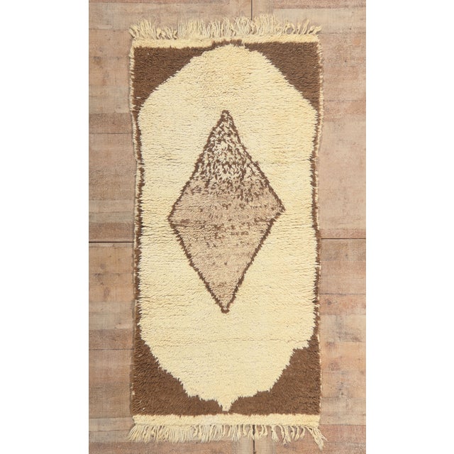 Vintage Azilal Moroccan Rug, 03'00 X 06'02 For Sale - Image 10 of 10