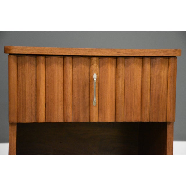 1960s 1960s Refinished Walnut Nightstands by Young - A Pair For Sale - Image 5 of 8