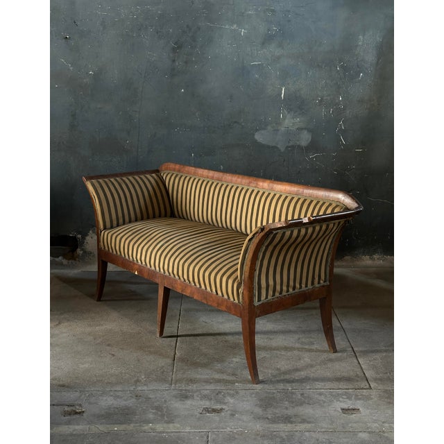 Early 19th Century 19th Century Walnut Biedermeier Settee For Sale - Image 5 of 11