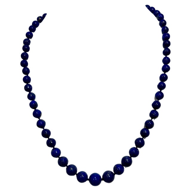 Vintage Graduating Lapis Lazuli Single Strand Necklace 14 Kt Yellow Gold Clasp For Sale - Image 17 of 18