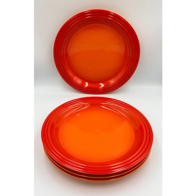 Vibrant and beautifu, Le Creuset's Vancouver plate Dinnerware Set is a casually colorful staple for modern dining in any...