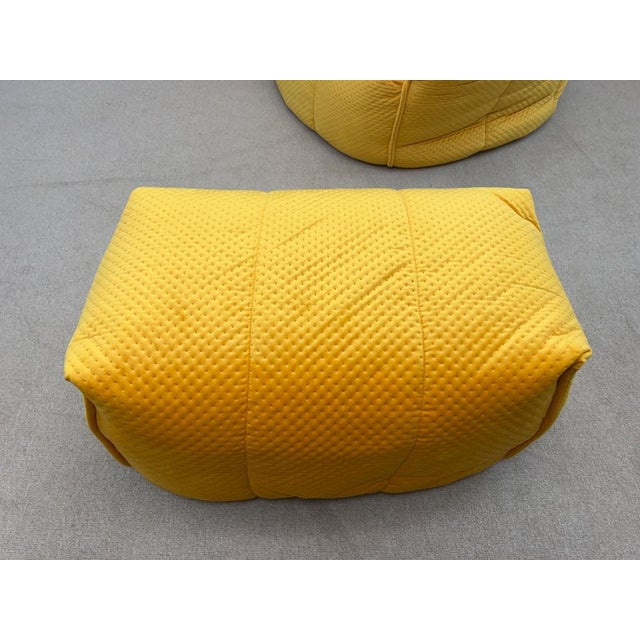 Set of Vintage Armchair and Ottoman in Yellow Brigantin from Ligne Roset For Sale - Image 12 of 18