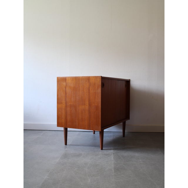Vintage Danish Cabinet for LP Player in Teak, 1960s For Sale - Image 4 of 10
