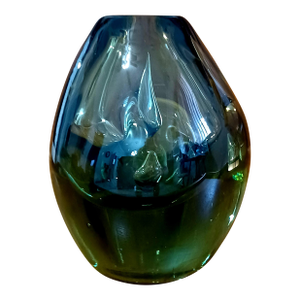 Signed 1968 Dominick Labino Emerald Green Luster Studio Art Glass Vase