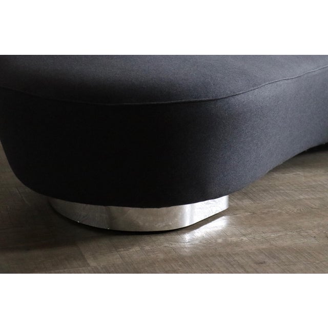 Vintage Serpentine Sofa in Velvet by Vladimir Kagan, 1999 For Sale - Image 13 of 17