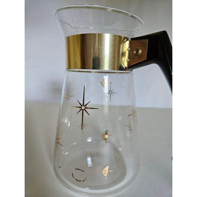 1960s Mid-Century Modern Atomic Pyrex Coffee Pot With Lid. For Sale - Image 6 of 6