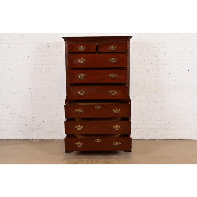 1980s 1980s Baker Furniture Georgian Carved Mahogany Eight-Drawer Highboy Dresser For Sale - Image 5 of 13