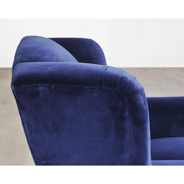 Ralph Lauren English New Bohemian Artist’s Chair in Blue Velvet For Sale - Image 12 of 18