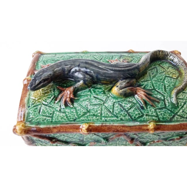 Victorian 19th Century Victorian Saint Honore Les Bains Majolica Palissy Lizard Box For Sale - Image 3 of 6