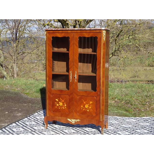 Vintage Louis XV Marquetry Display Case, 1950s For Sale - Image 3 of 18