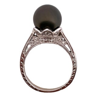 14k White Gold Grey Pearl and Diamond Ring, Size 7.5 For Sale